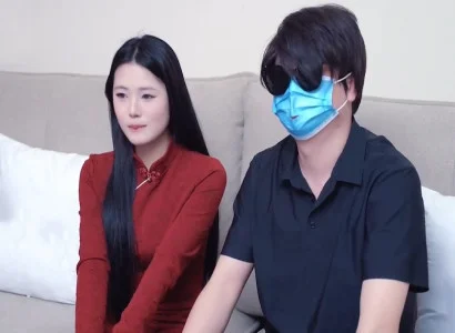 Lão lén đổ thuốc kích dục vào cốc nước của em đồng nghiệp